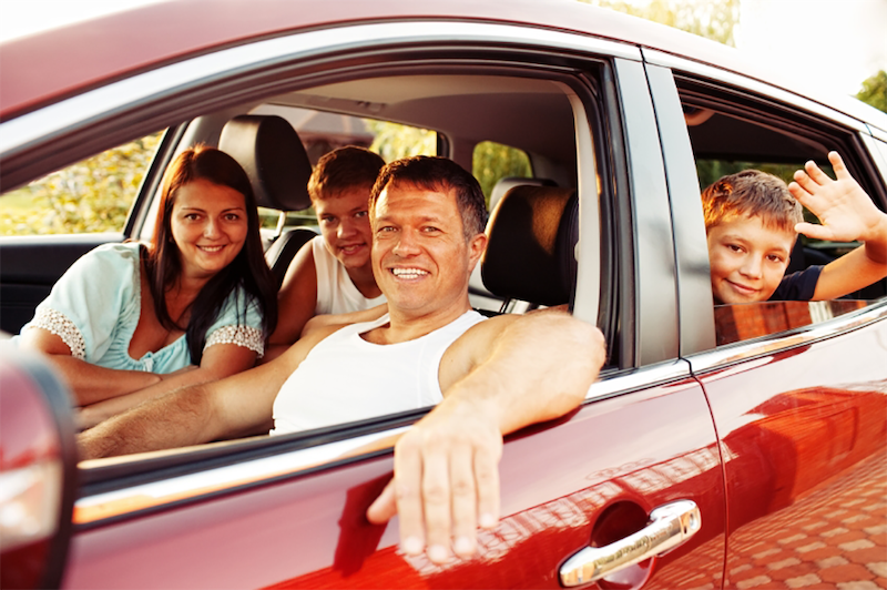 Família no carro em Orlando