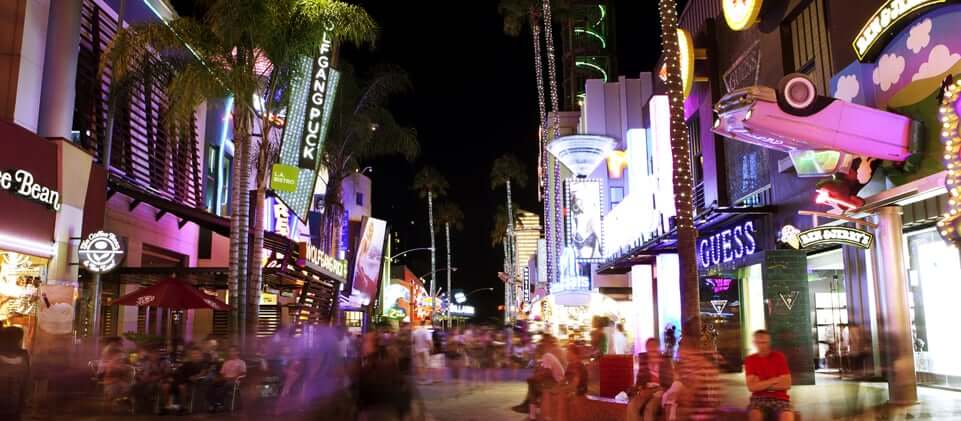 Universal CityWalk à noite em Orlando