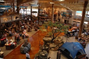 Loja de pesca Bass Pro Shops em Orlando: artigos para atividades ao ar livre