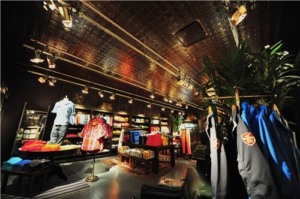 Lojas Hollister em Orlando: interior da loja