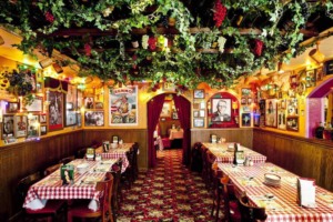 Restaurante Buca di Beppo em Orlando: dentro do restaurante