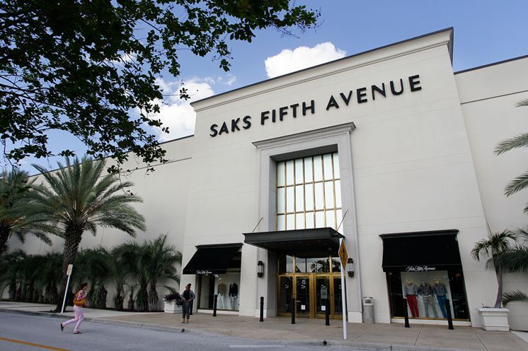 Saks Fifth Avenue OFF 5TH em Orlando