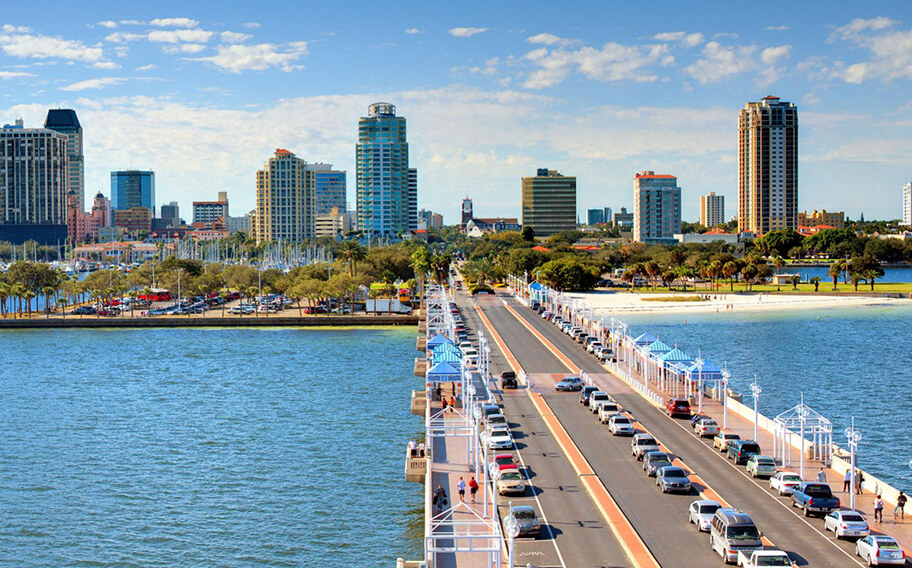 Estrada em Orlando para St. Petersburg