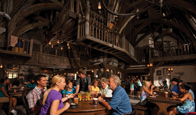 Restaurante Three Broomsticks (Três Vassouras) no Parque Islands of Adventure Orlando