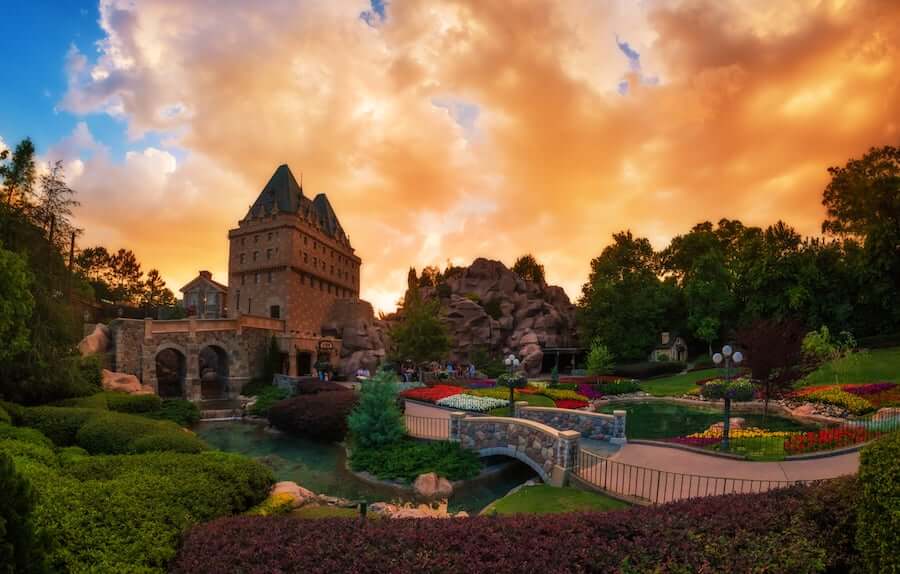 Paisagem do Pavilhão do Canadá no parque Epcot da Disney Orlando