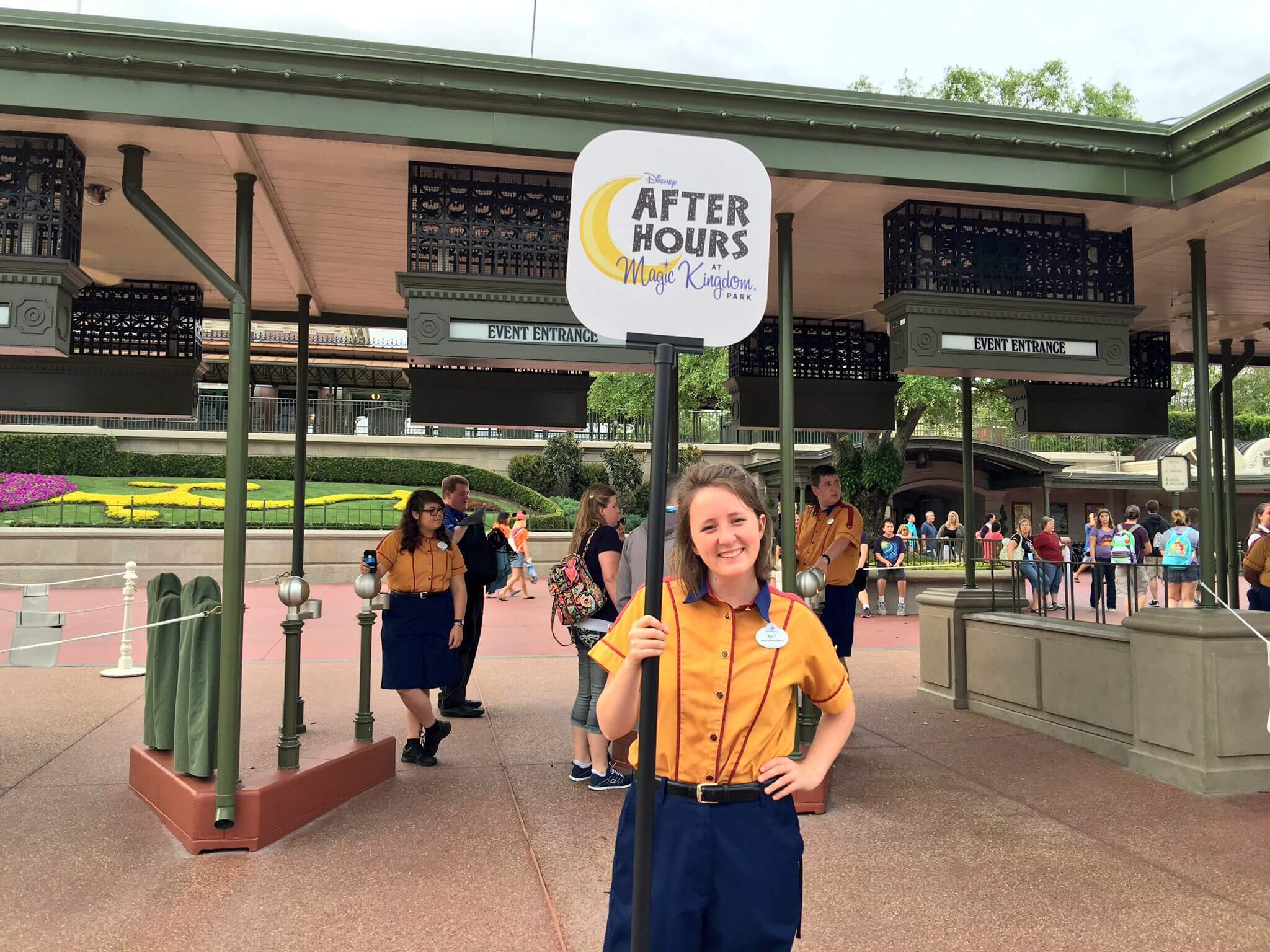 Funcionária da Disney Orlando no After Hours