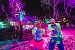 H2O Glow Nights no Typhoon Lagoon em Orlando em 2020: festa