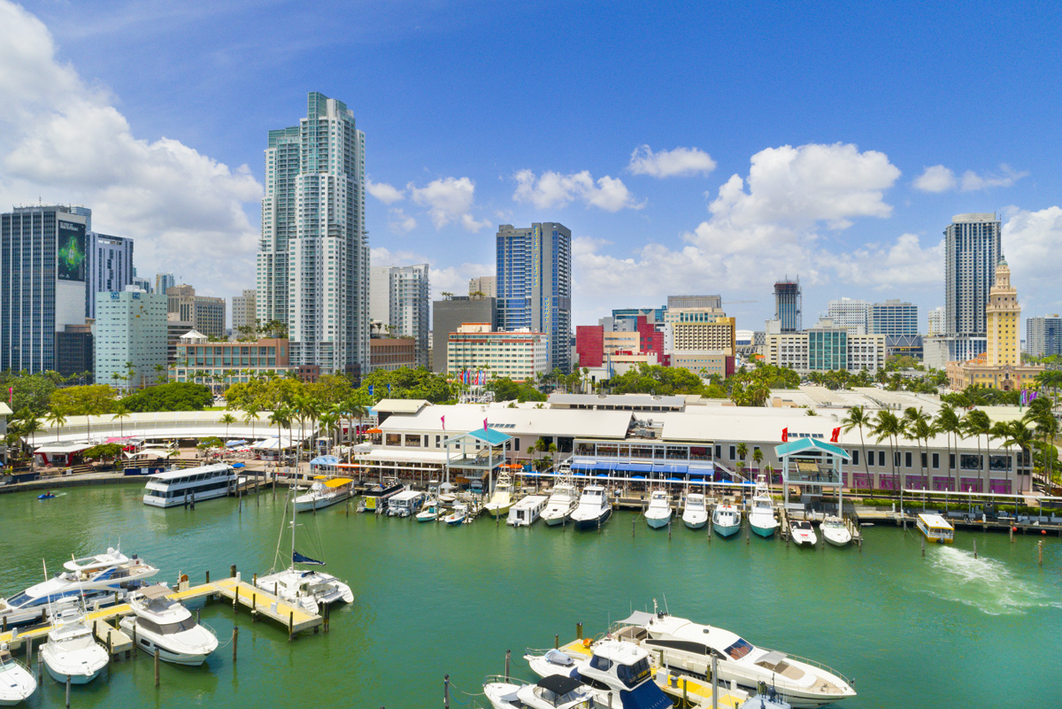 Passeio de barco por Bayside Marketplace em Miami