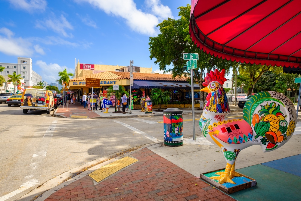 Calle Ocho em Little Havana em Miami