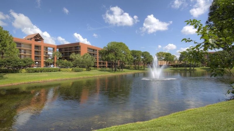 Vista do hotel Rosen Inn Lake Buena Vista em Orlando