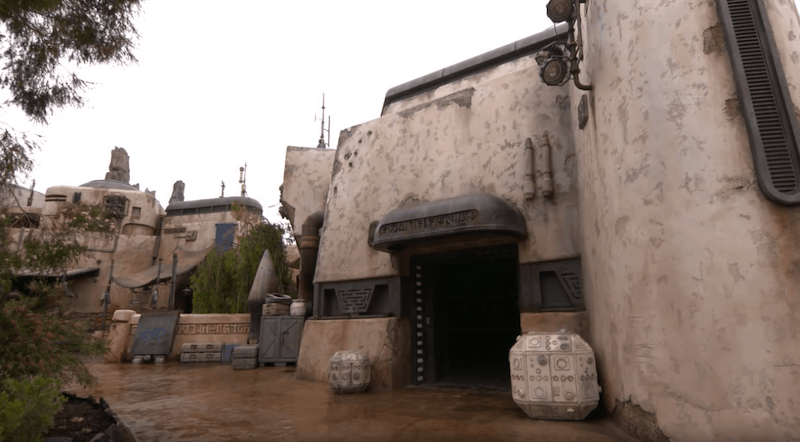 Black Spire Outpost no Droid Depot da Disney Orlando