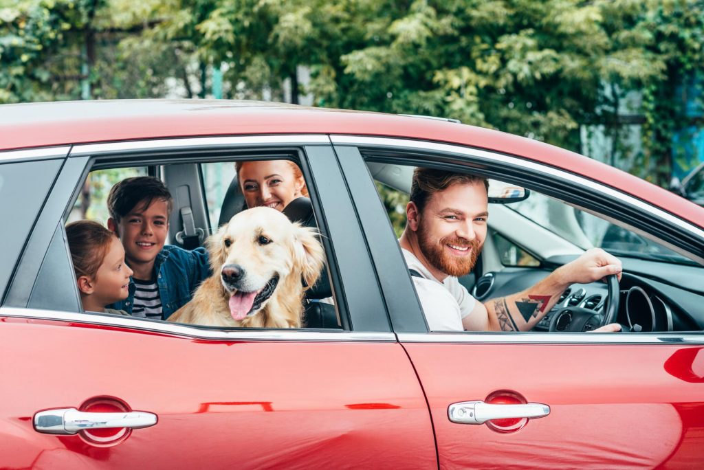 Família no carro em Orlando