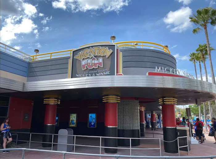 Fachada do Mickey Shorts Theater no Hollywood Studios da Disney Orlando