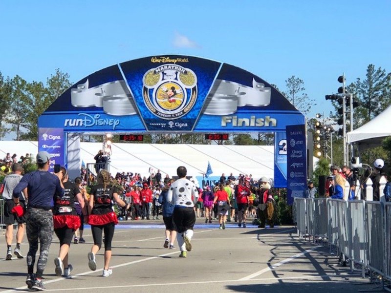 Linha de chegada da corrida da Disney em Orlando