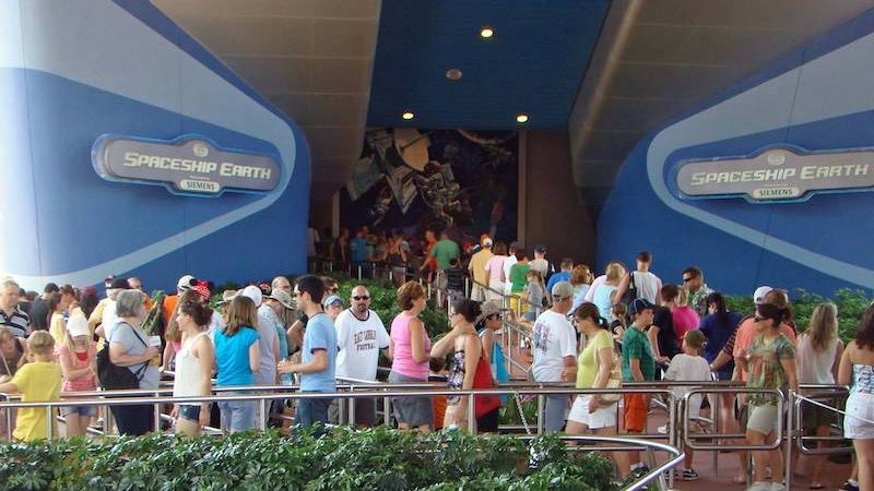 Fila para atração no parque da Disney Orlando