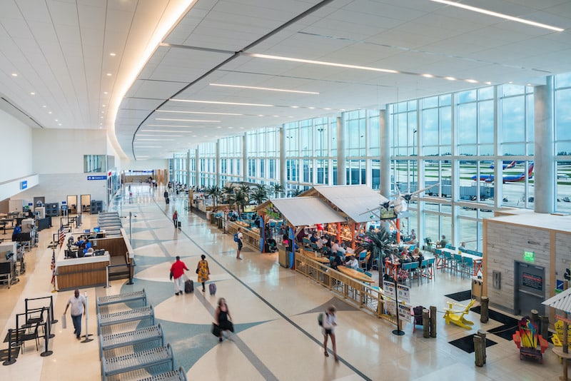 Interior do Aeroporto de Fort Lauderdale