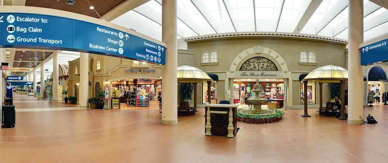 Lojas e restaurantes no Aeroporto de Palm Beach