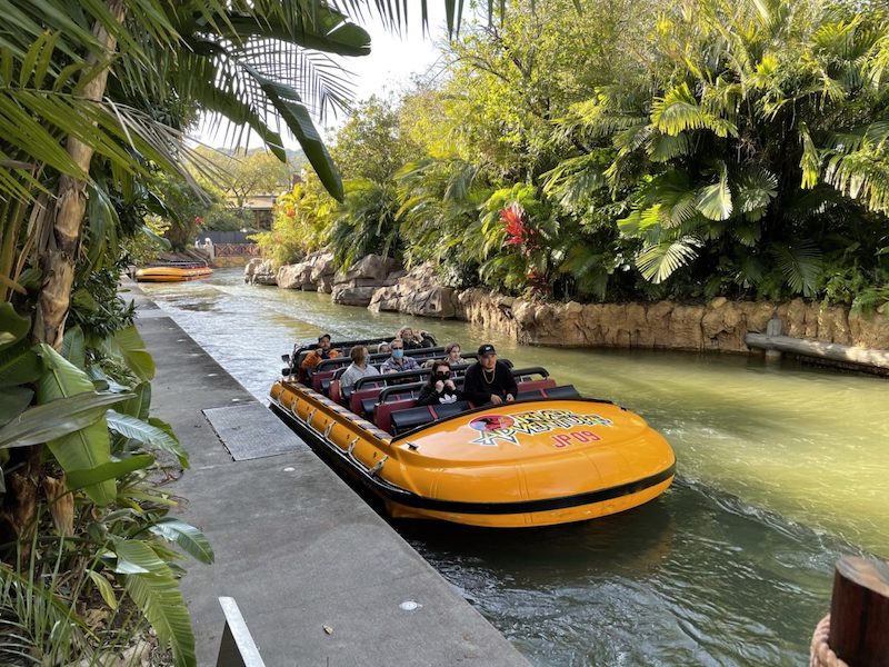 Passeio na Jurassic Park River Adventure no Islands of Adventure em Orlando