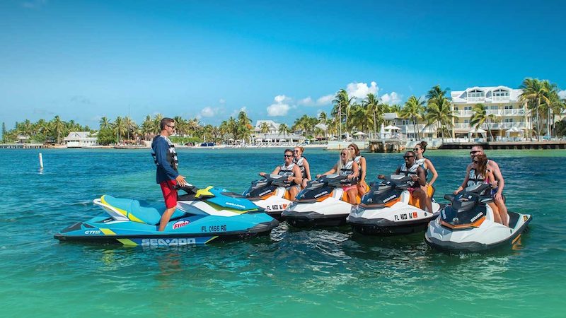 Instrutor no passeio de jet ski em Key West