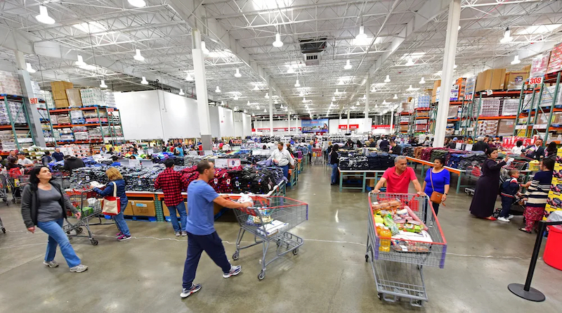 Interior do Costco em Orlando